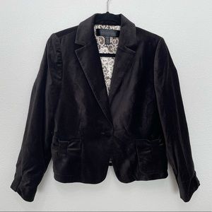 Apostrophe Women's Fitted Black Velvet Blazer, Petite